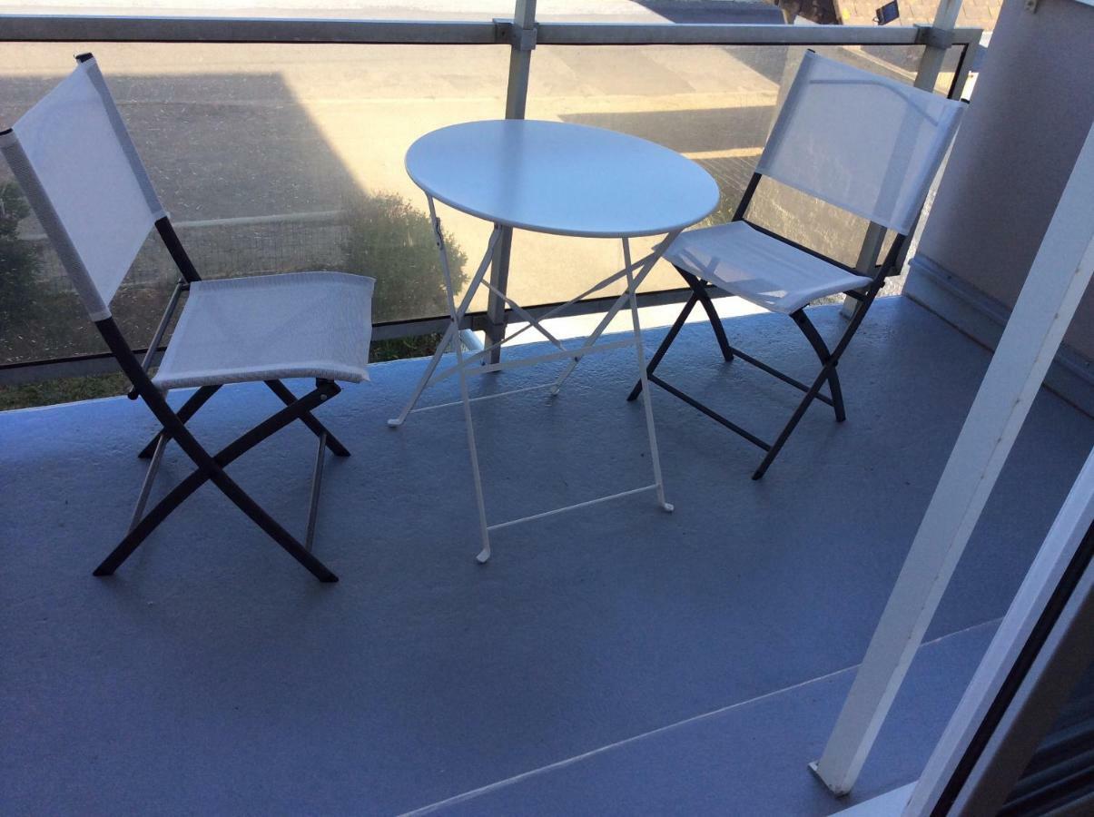 Stella Appart 2 Chambres A 100 Ml De La Plage Wifi Fibre Luaran gambar